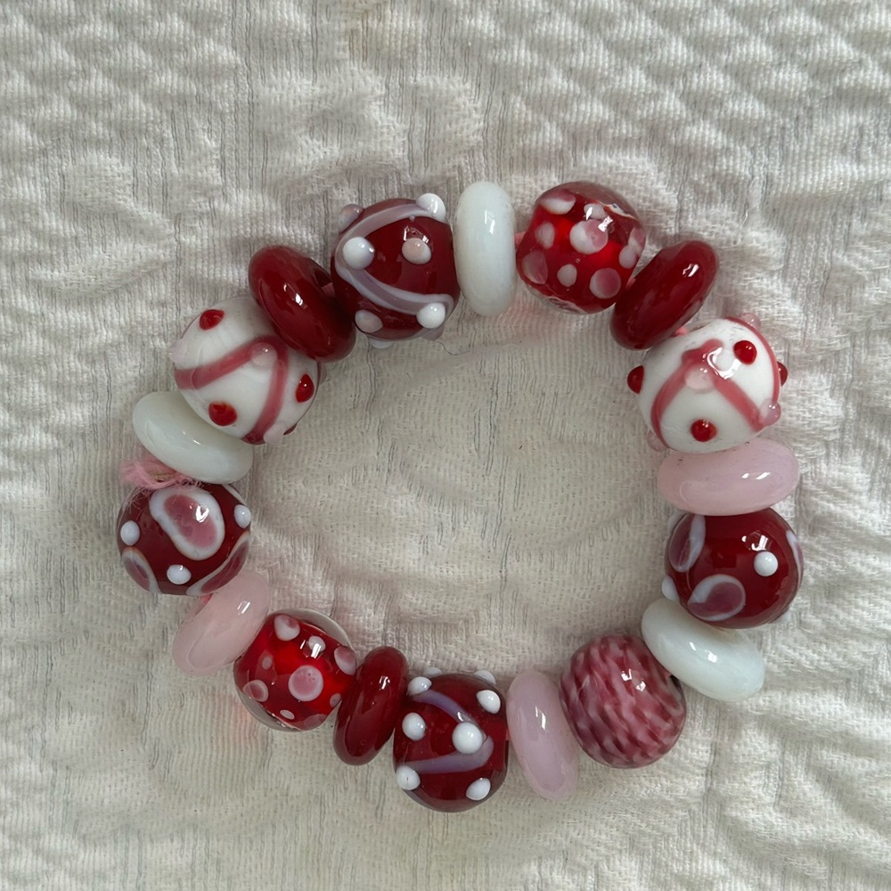 Murano Red White Pink Glass Bead Stretch Bracelet